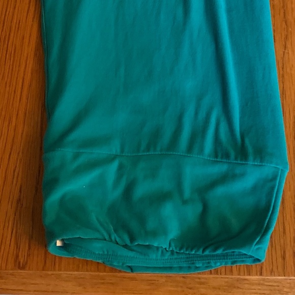 Like new Turquoise TC lularoe leggings - Picture 1 of 3